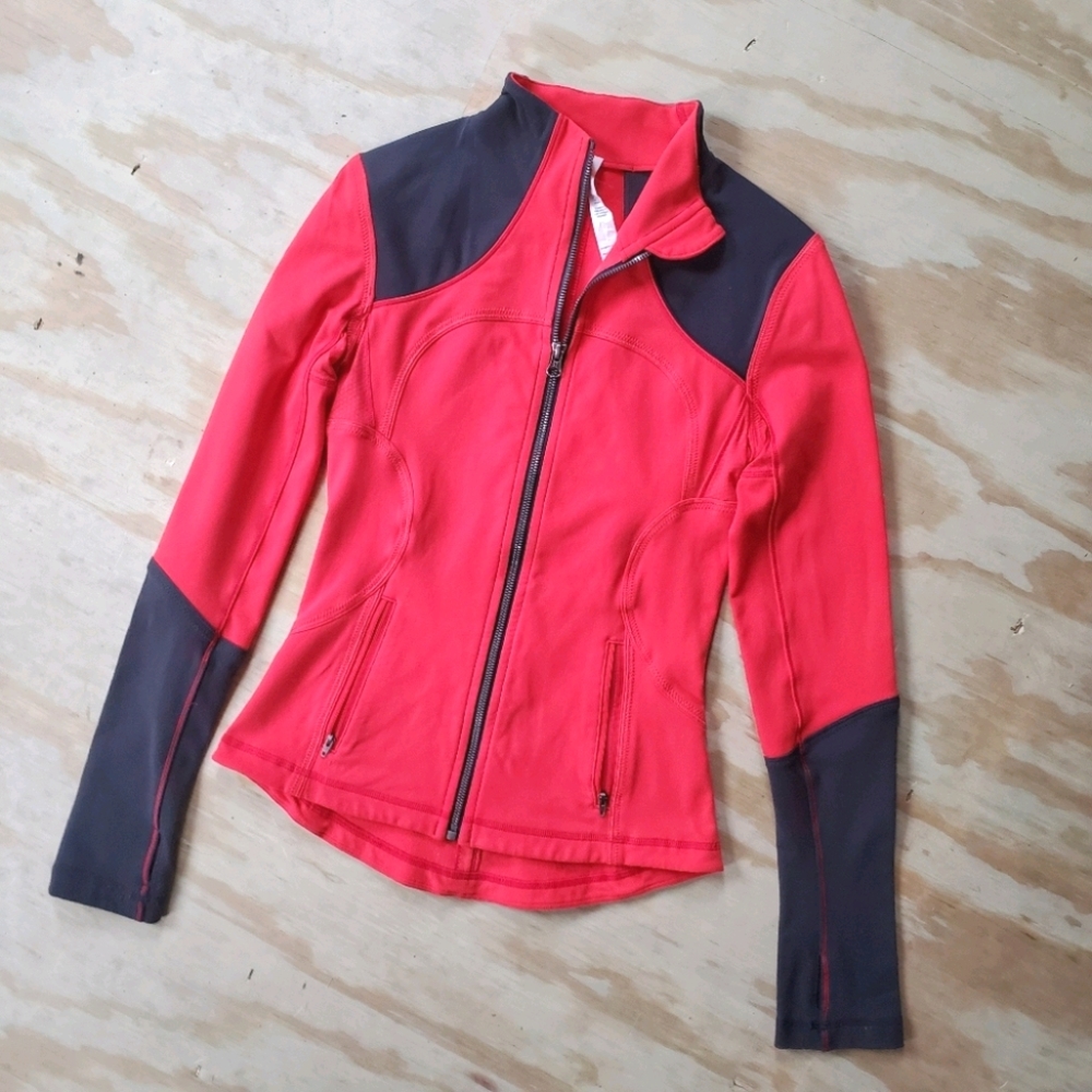 Lululemon Forme Brushed Workout Jacket - image 3